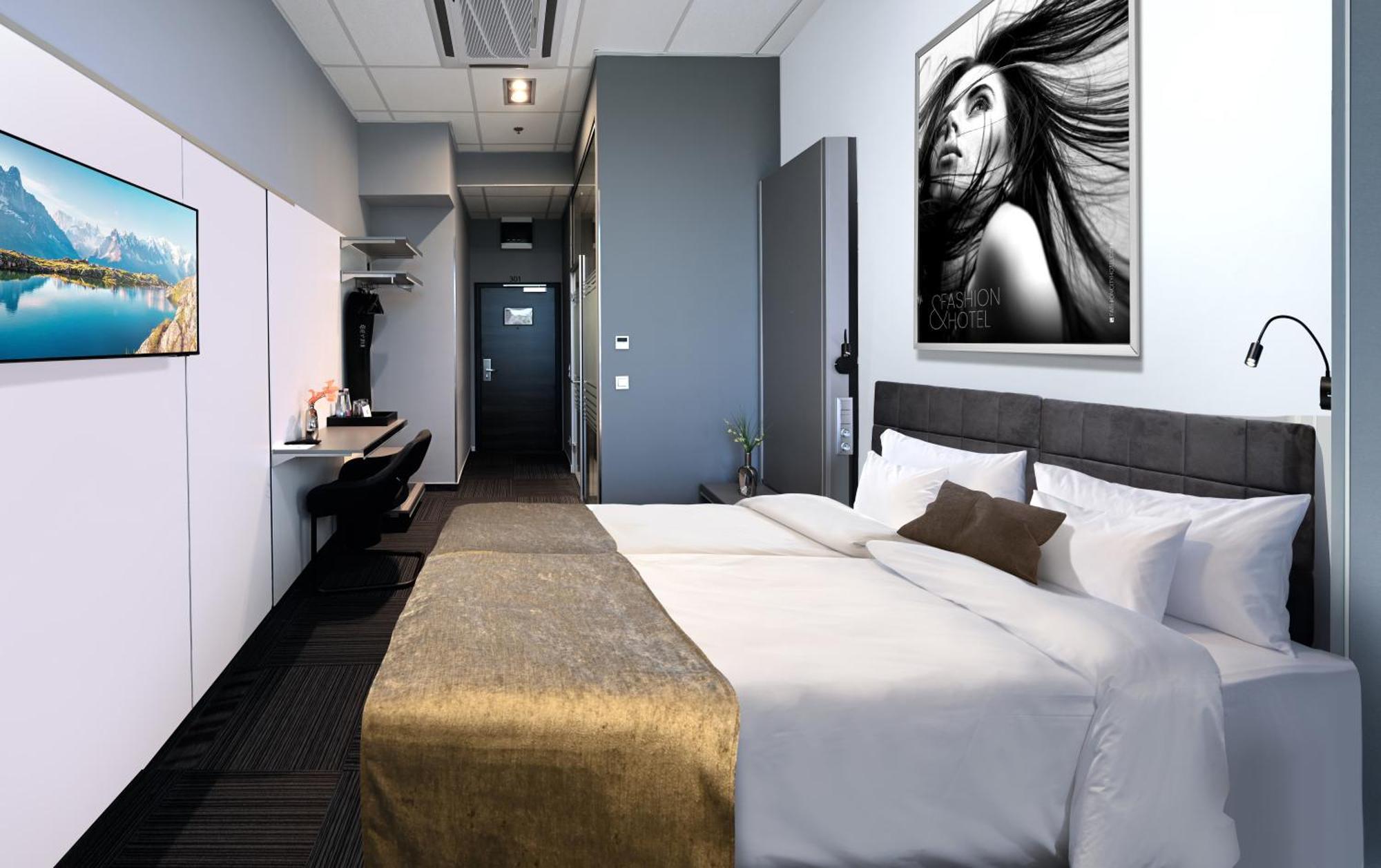 Fashion City Hotel Superior Budapest Exterior photo